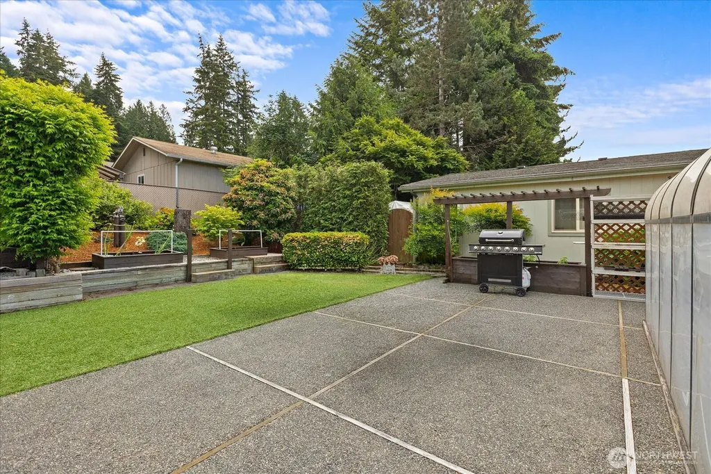 24201 8th Place W Bothell WA 98021