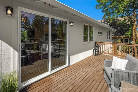 413 9th Avenue Kirkland WA 98033