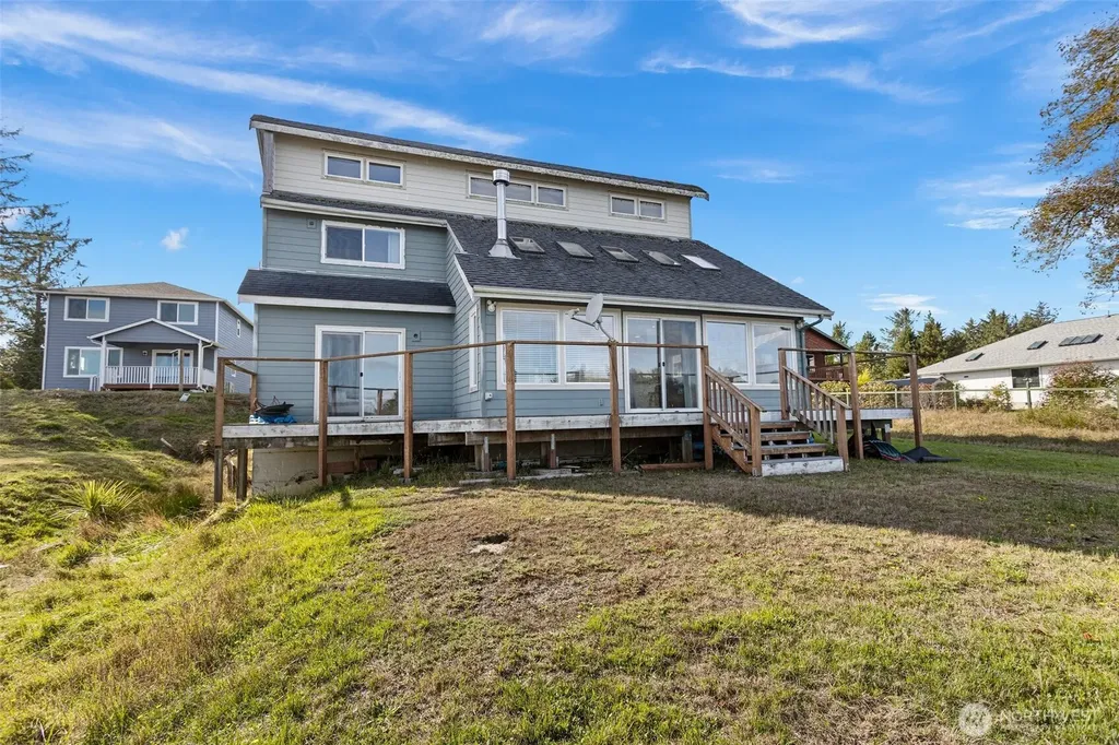 580 Mount Olympus Avenue SE Ocean Shores WA 98569