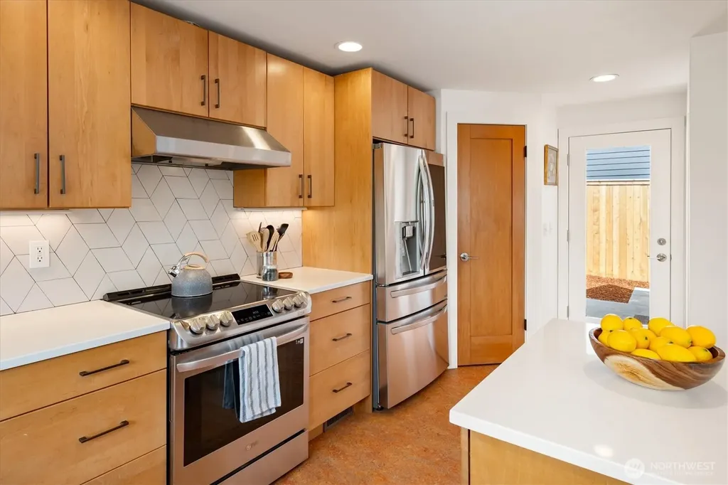 7264 27th Avenue NE Seattle WA 98115