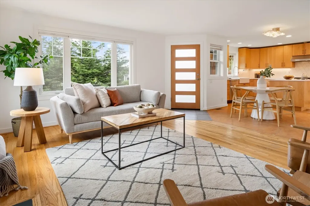 7264 27th Avenue NE Seattle WA 98115