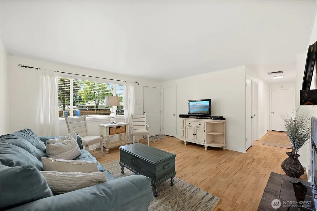 6401 Okanogan Avenue SW Lakewood WA 98499