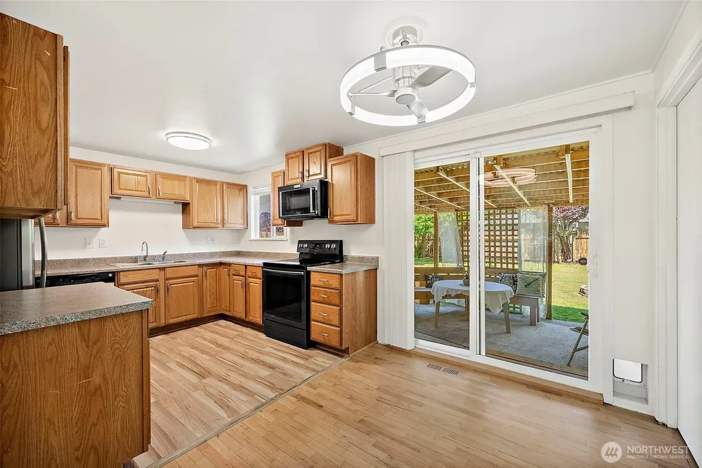 6401 Okanogan Avenue SW Lakewood WA 98499