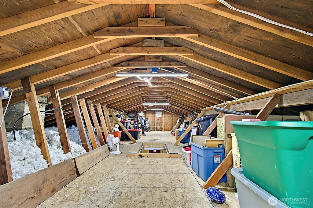 16624 SE 240th Street Kent WA 98042