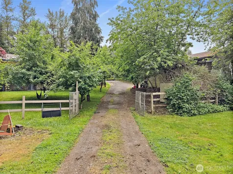 16624 SE 240th Street Kent WA 98042