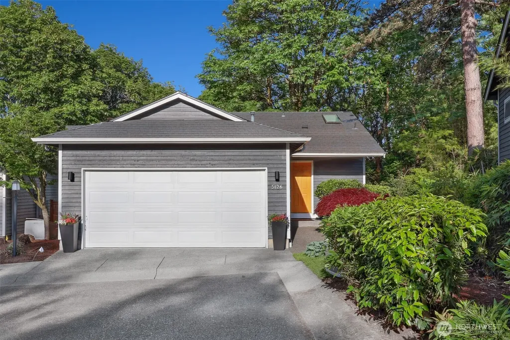 5126 S Garden Loop Road Seattle WA 98118