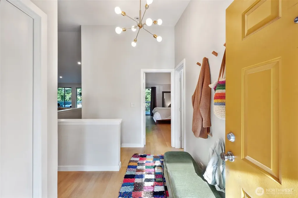5126 S Garden Loop Road Seattle WA 98118