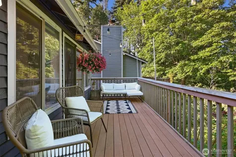 5126 S Garden Loop Road Seattle WA 98118