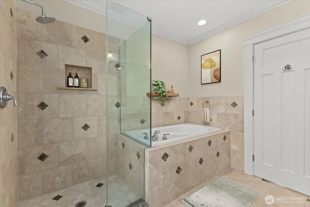 400 NE 50th Street Seattle WA 98105