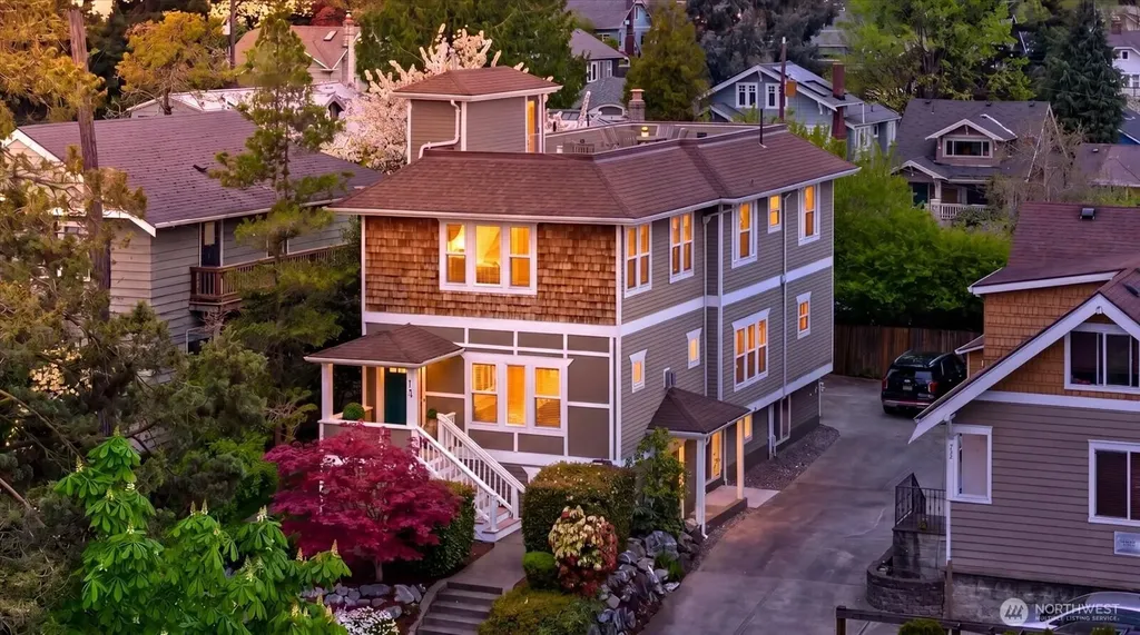 400 NE 50th Street Seattle WA 98105