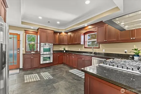 400 NE 50th Street Seattle WA 98105