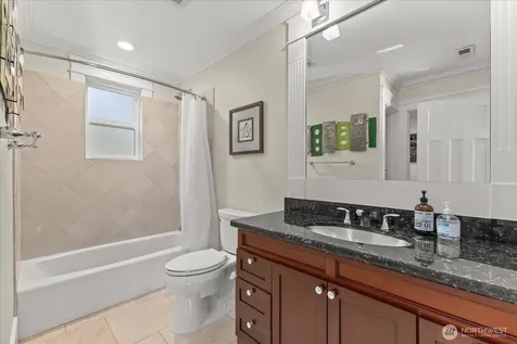 400 NE 50th Street Seattle WA 98105