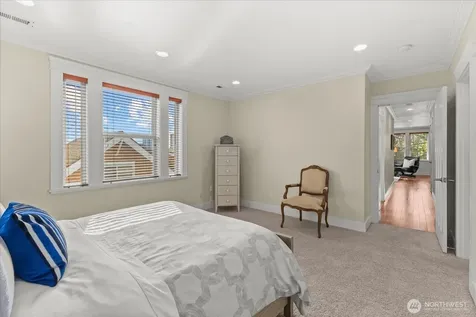 400 NE 50th Street Seattle WA 98105