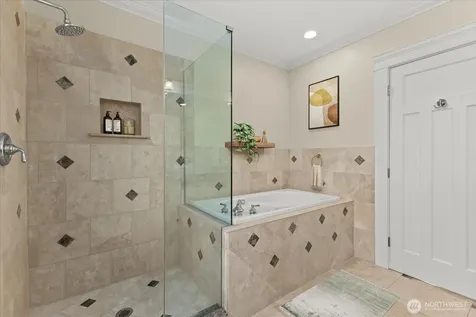 400 NE 50th Street Seattle WA 98105