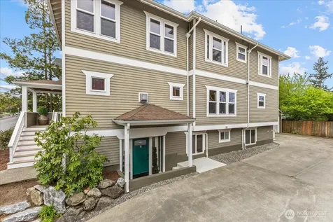 400 NE 50th Street Seattle WA 98105