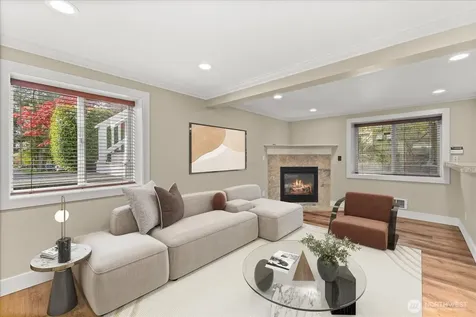 400 NE 50th Street Seattle WA 98105