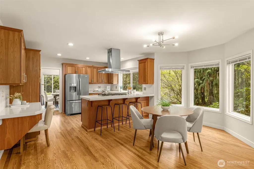 15409 101st Place NE Bothell WA 98011