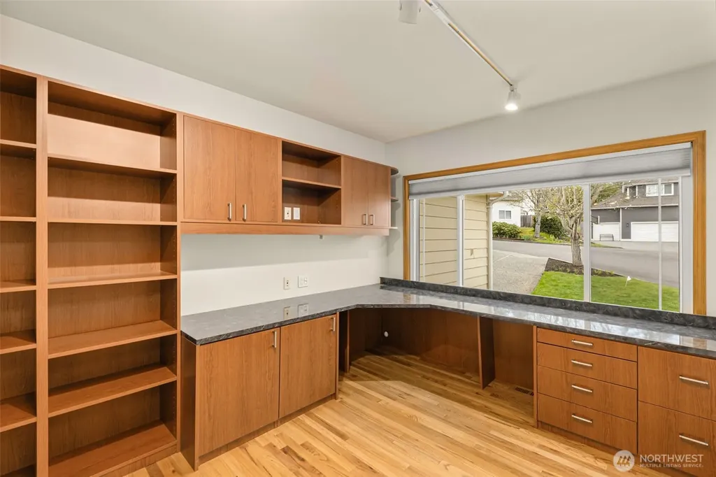 15409 101st Place NE Bothell WA 98011