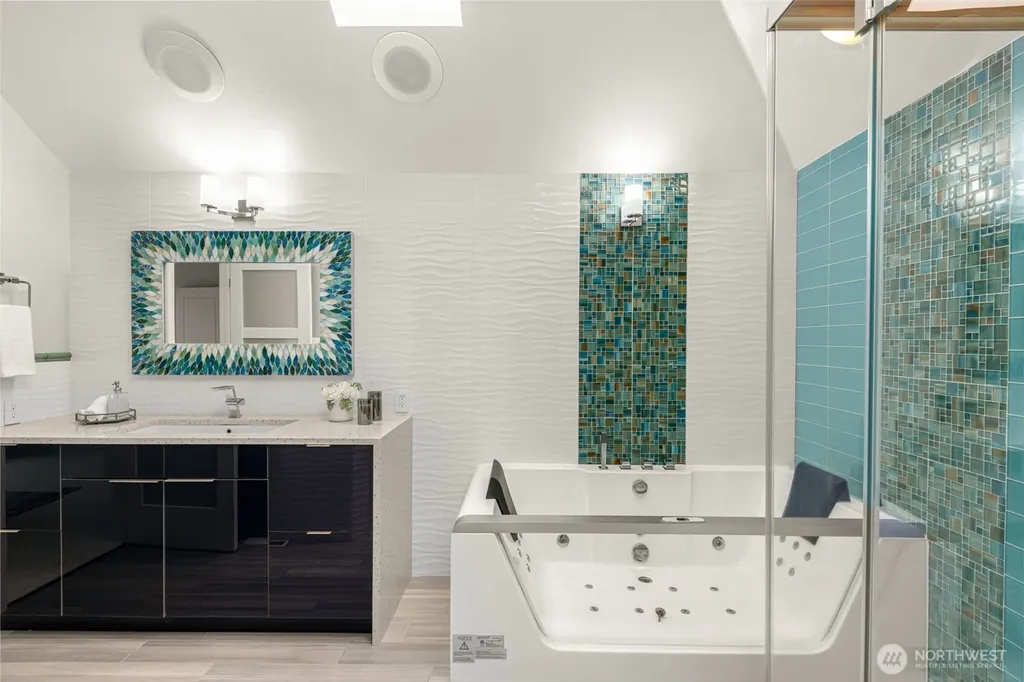 15409 101st Place NE Bothell WA 98011