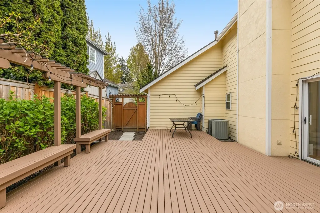 15409 101st Place NE Bothell WA 98011