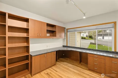 15409 101st Place NE Bothell WA 98011