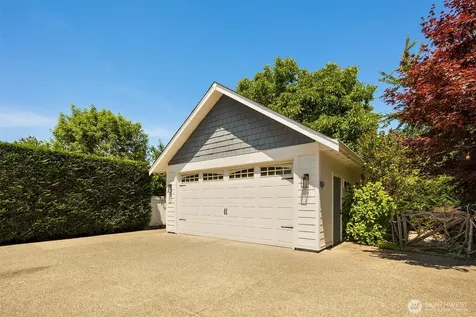 1750 Pioneer Street Enumclaw WA 98022