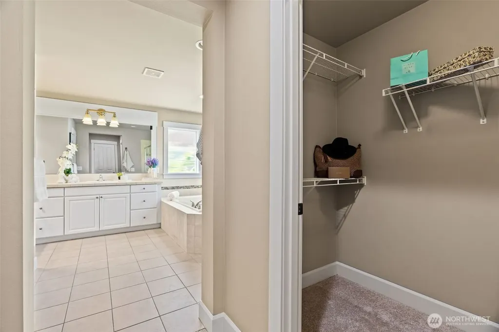 23504 9th Avenue SE Bothell WA 98021