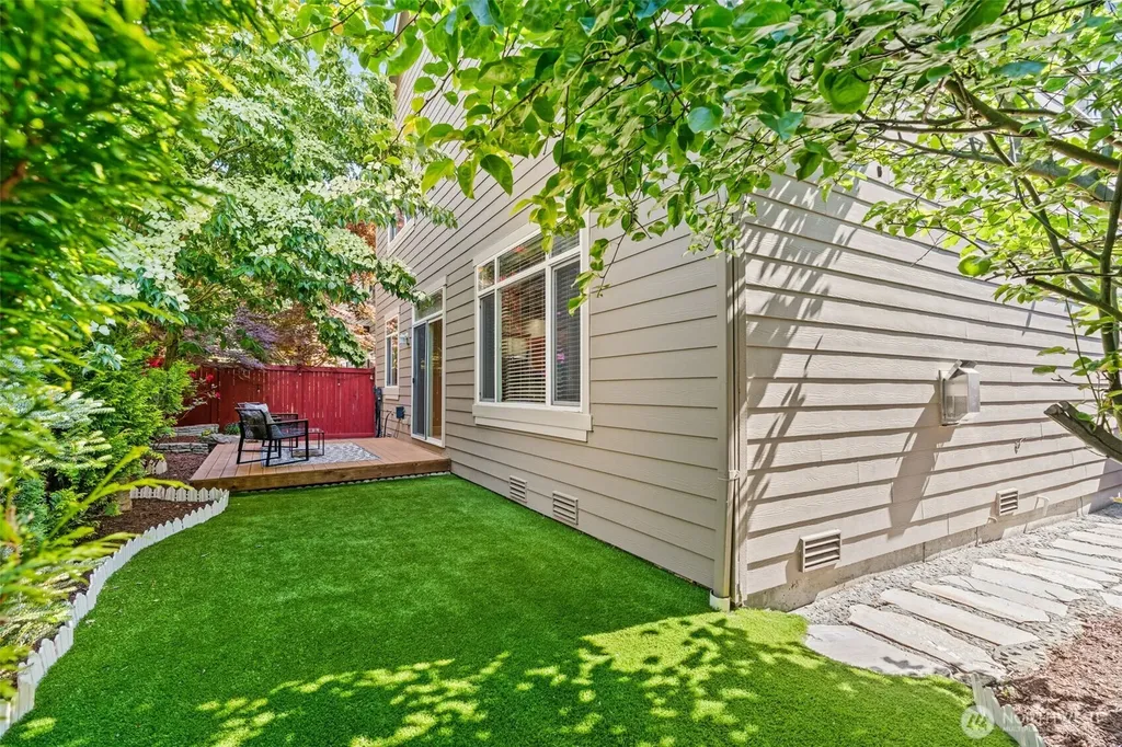 23504 9th Avenue SE Bothell WA 98021