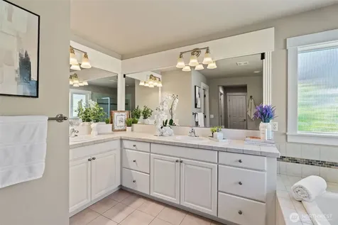 23504 9th Avenue SE Bothell WA 98021