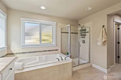 23504 9th Avenue SE Bothell WA 98021