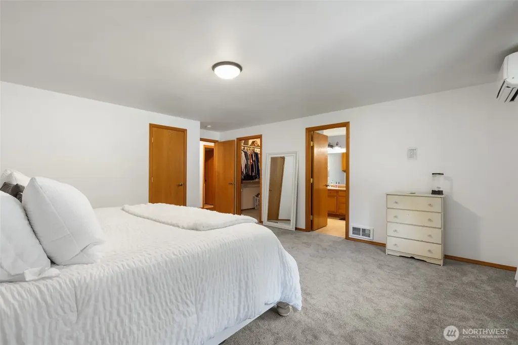9193 SE Willock Road Olalla WA 98359