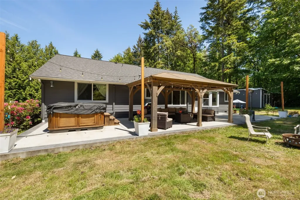 9193 SE Willock Road Olalla WA 98359