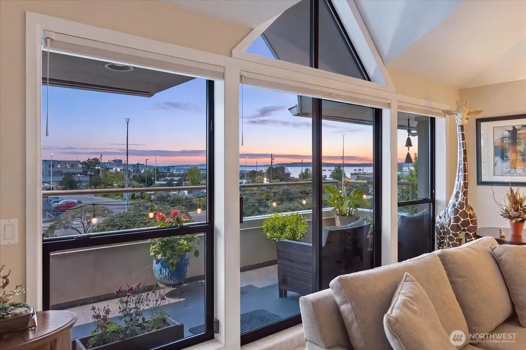 110 James Street Edmonds WA 98020