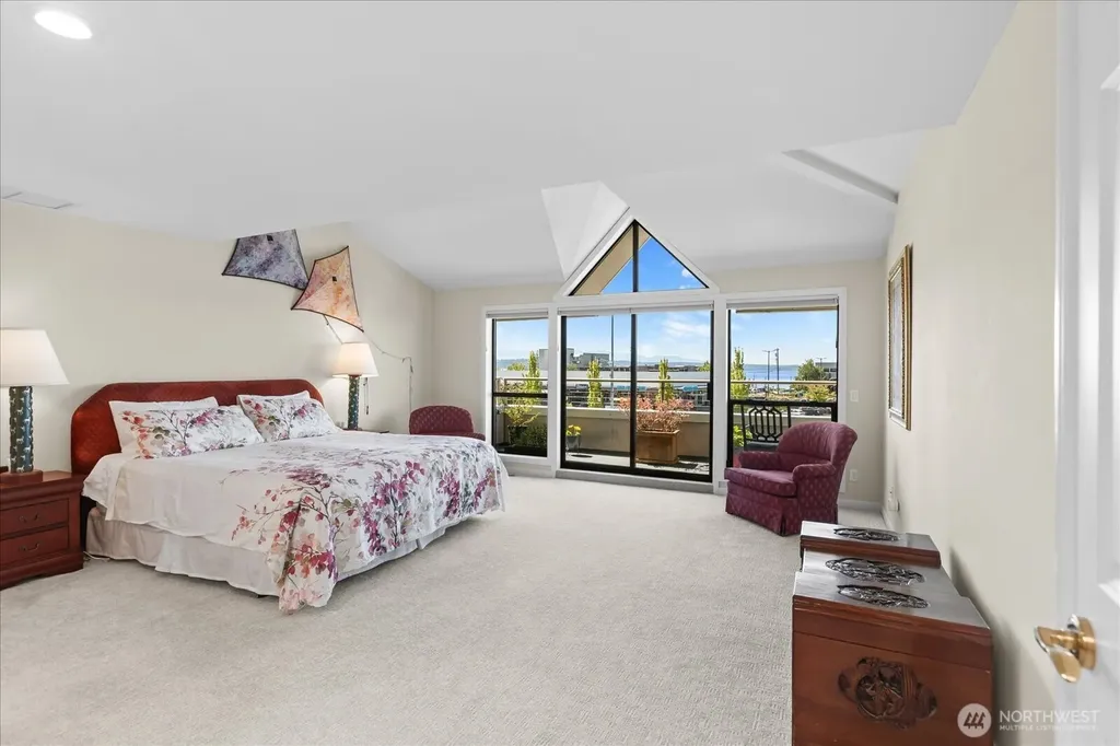 110 James Street Edmonds WA 98020