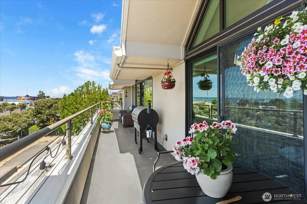110 James Street Edmonds WA 98020