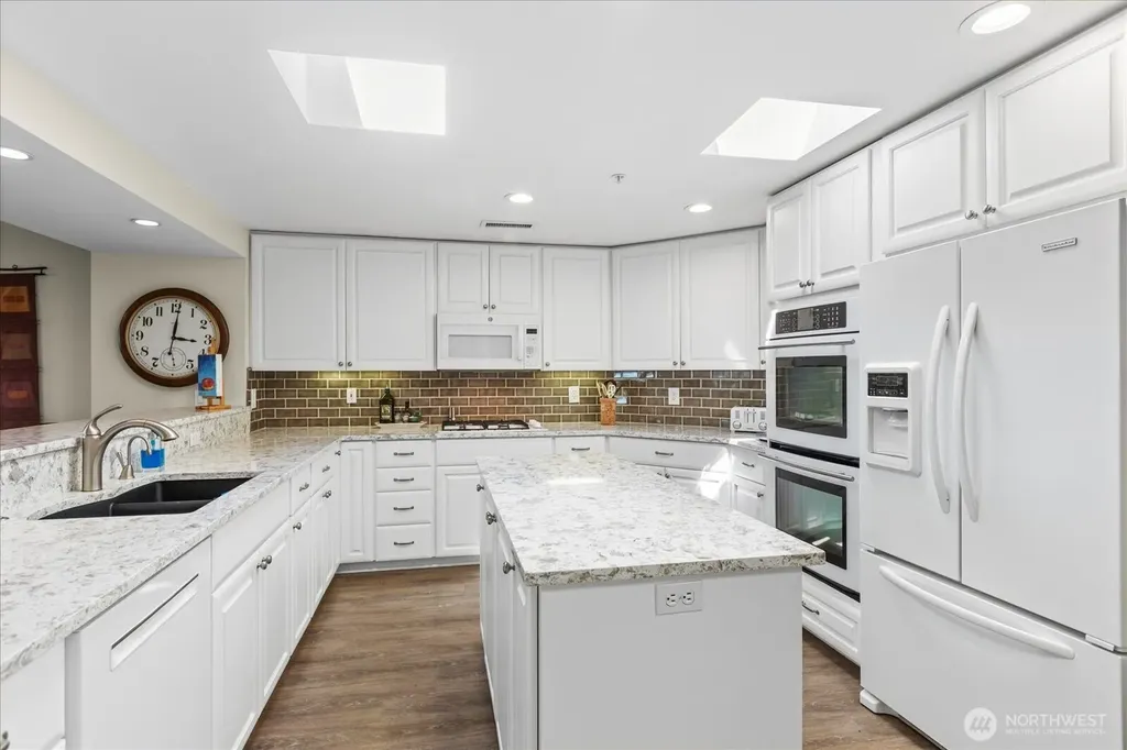 110 James Street Edmonds WA 98020