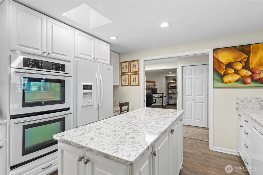 110 James Street Edmonds WA 98020