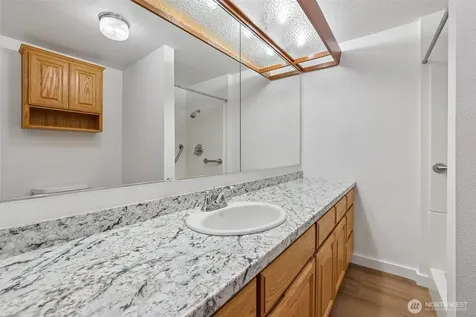 31430 W Lake Morton Drive SE Kent WA 98042