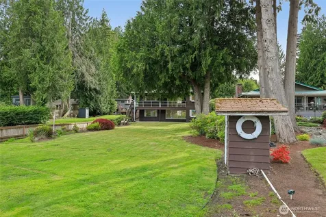 31430 W Lake Morton Drive SE Kent WA 98042