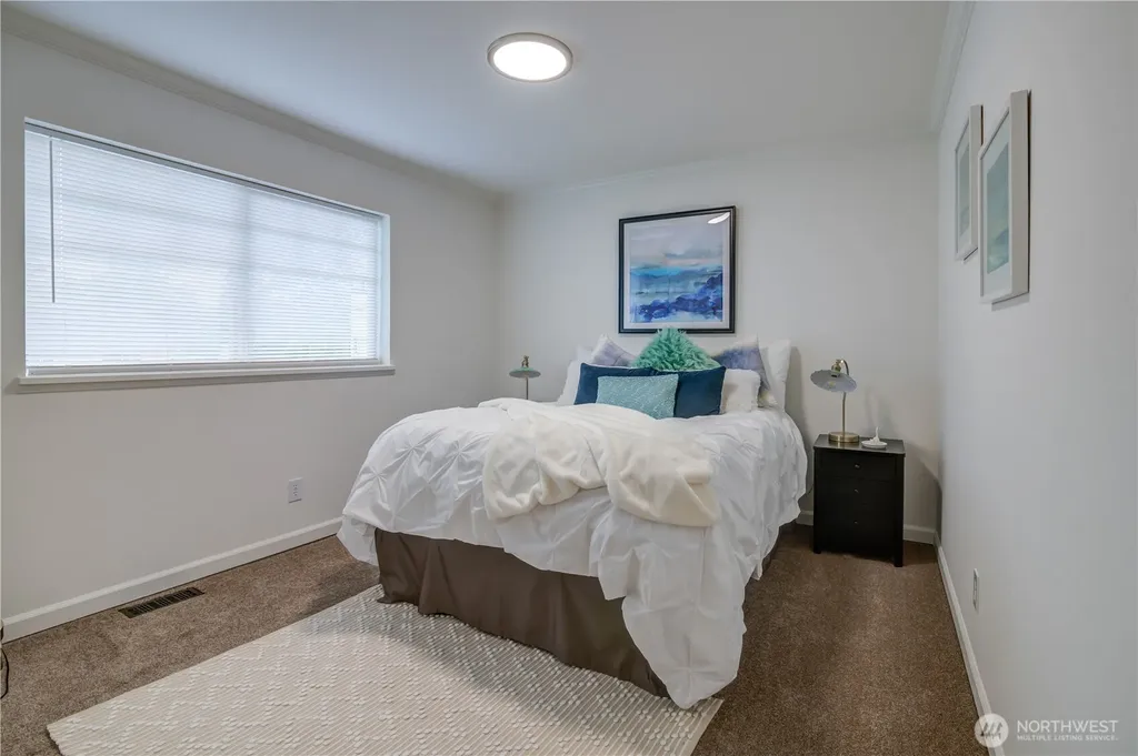 8630 44th Avenue S Seattle WA 98118