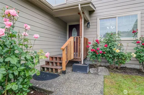 8630 44th Avenue S Seattle WA 98118