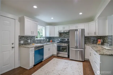 8630 44th Avenue S Seattle WA 98118