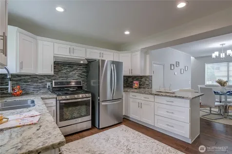 8630 44th Avenue S Seattle WA 98118