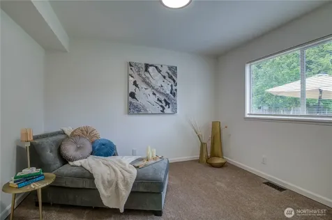 8630 44th Avenue S Seattle WA 98118