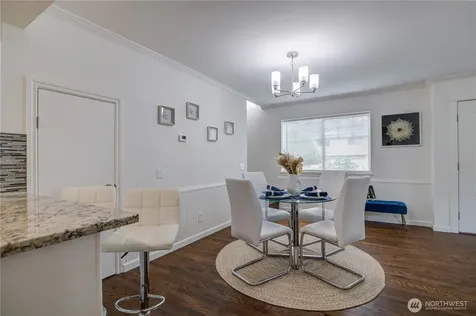 8630 44th Avenue S Seattle WA 98118