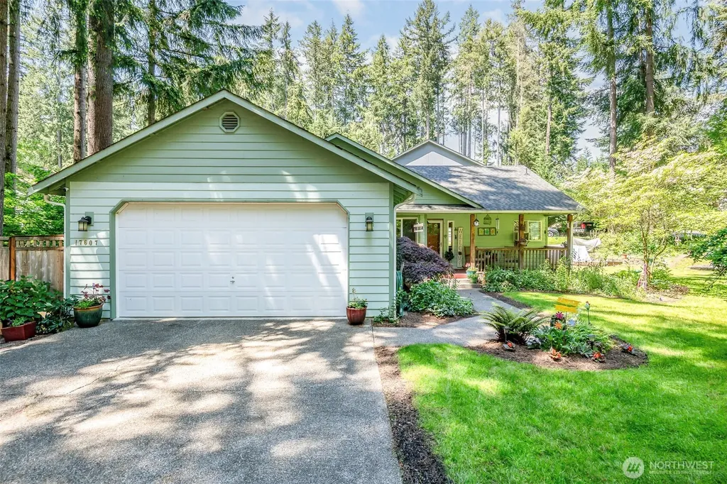 17607 Vine Lane SE Yelm WA 98597