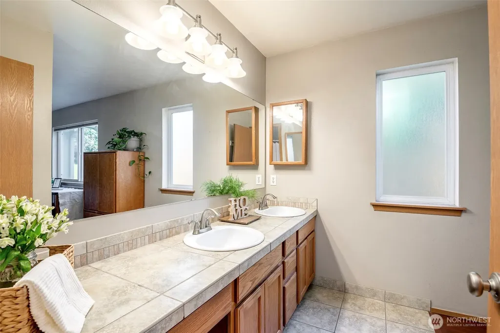 17607 Vine Lane SE Yelm WA 98597