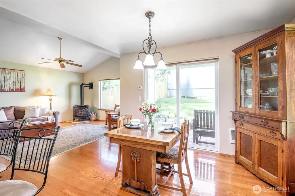 17607 Vine Lane SE Yelm WA 98597