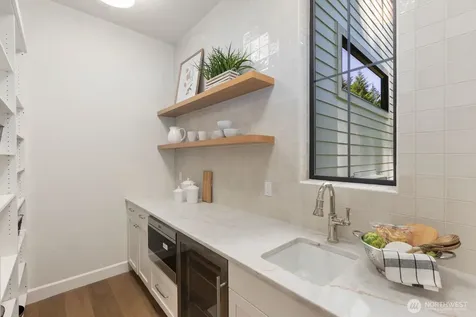 22605 NE 142nd Street Woodinville WA 98077
