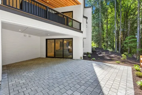 22605 NE 142nd Street Woodinville WA 98077